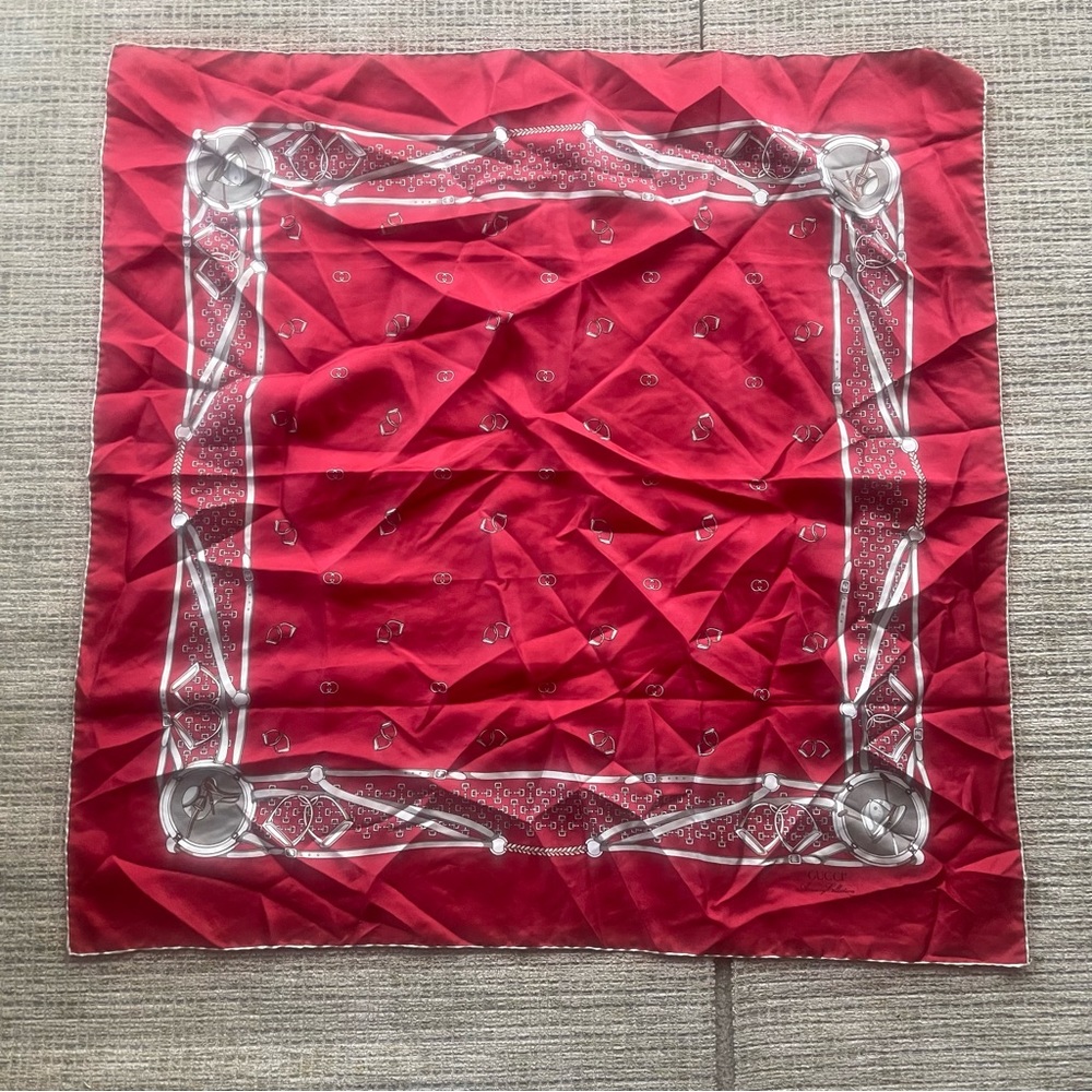Gucci Silk Vintage Scarf - Picture 8 of 13
